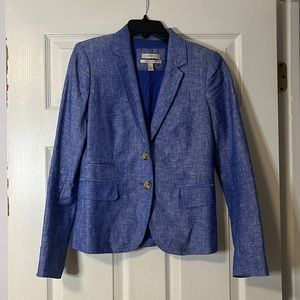 It doesn’t fit me anymore, but still in great condition